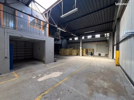 local pro 470 m² - possibilité 700 m²