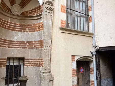 local professionnel de caractère quartier des carmes à toulouse