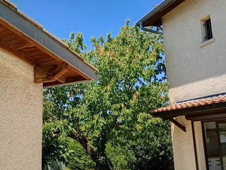 maison-t2-70m2-garage 50m2-terrain