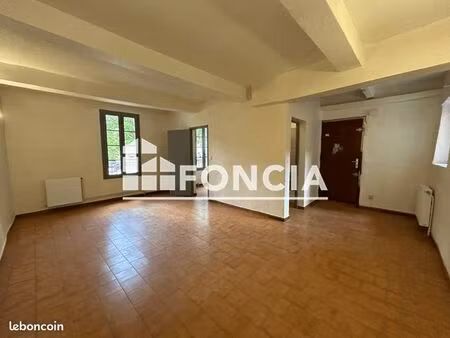 studio 1 pièce 33 m²