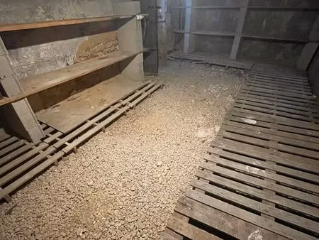 location grande cave cenre ville (des arenes)