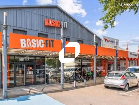 local d'activité 1 175 m²