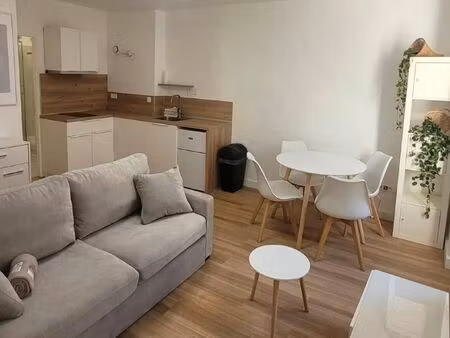 t2 meublé - quissac centre