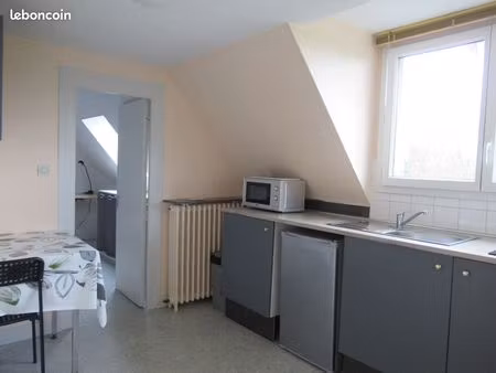 meublé t2 de 25m2 à st cyr / loire loyer 372