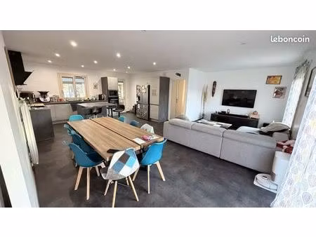 ? maison plain-pied 120m² – 4 chambres – jardin – terrasse – 389 000