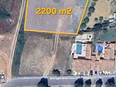 terrain agricole très proche village pour terrain de loisir ou potager  poulailler ou autr