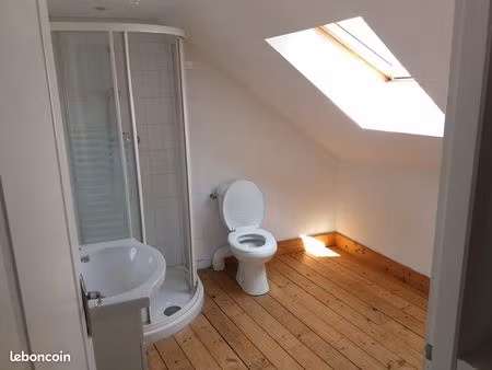 f2 très lumineux en duplex à proximité de la gare