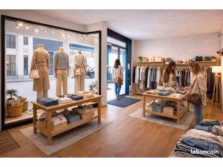 centre tram vitrine bureaux / boutique ou cabinet / agence