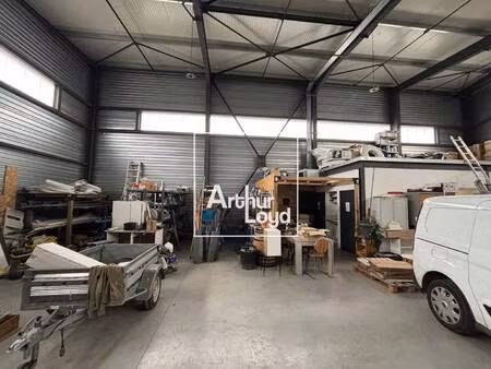 local d'activités à louer