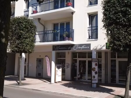 local commercial emplacement n°1