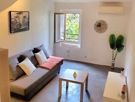 maison de village t3 55m2 meublée et rénovée dans une impasse au calme