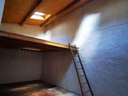 maison de caractère 110 m² + cour – cœur de ville