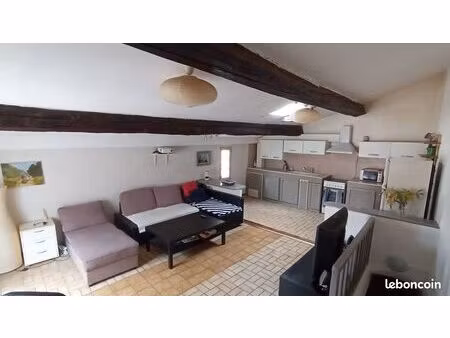 maison de ville proche mèze et pézenas (total 103m2)   70m2 carrez + garage 32m2