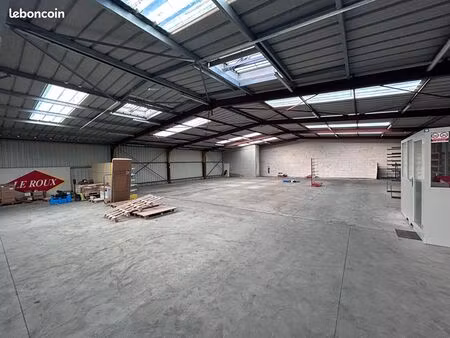 local 560 m² pont l abbe