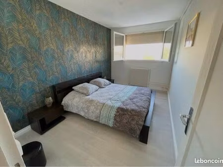 beau t2 meublé dans résidence sécurisée