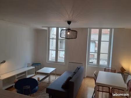 t3 meublé libre le 4 mai