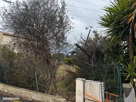 terrain viabilisé hors lotissement 834m2