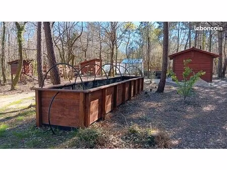 terrain agricole urbanisé avec locaux et serre