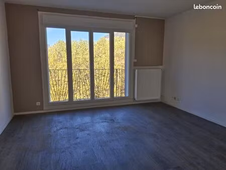 appartement 3 pièces 64 m²