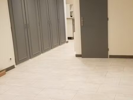 t2 tres bon état centre ville de lons