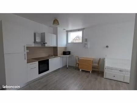studio 1 pièce 25 m²