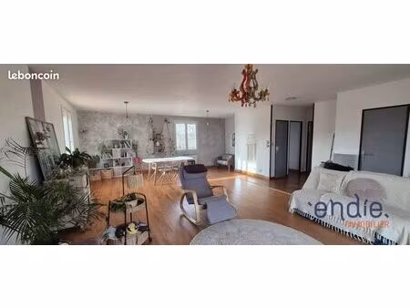 maison 5 pièces 169 m²