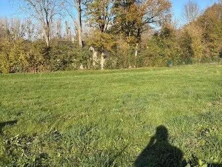 terrain 900 m² loches