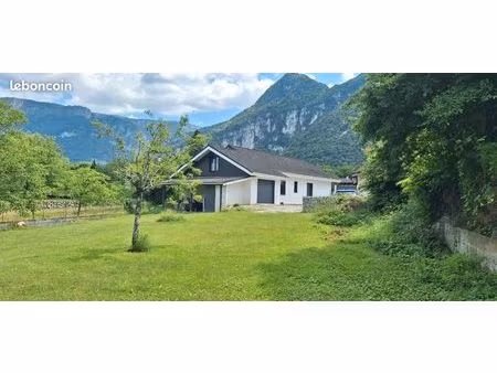 maison t4 entièrement rénovée 1850m de terrain
