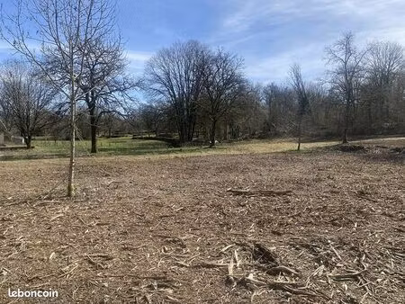 terrain 1380 m² la marre