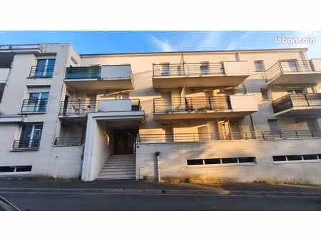 t2 loué 42m2 résidence villas du parc