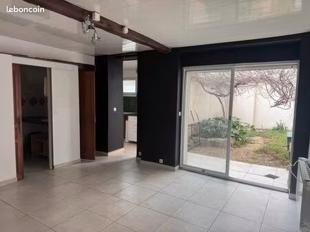 t2 avec jardin sans vis à vis