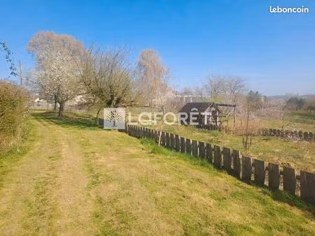 terrain 2565 m² salans