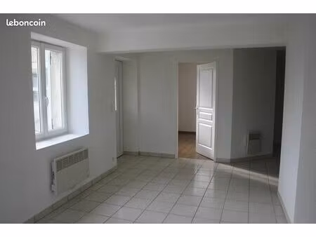 location t2 l'abri 35 m2 rahon 39120