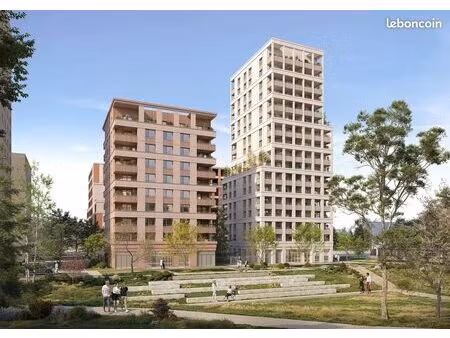 t4 neuf cartoucherie + terrasse +parking