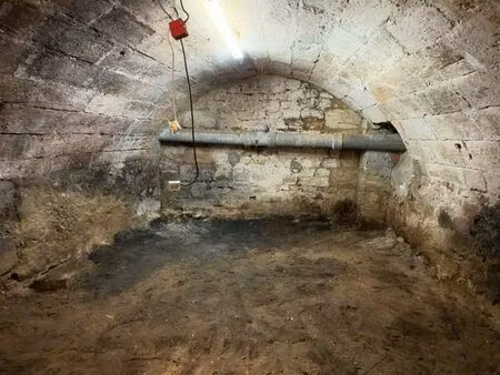 caves à vendre – 55 m²