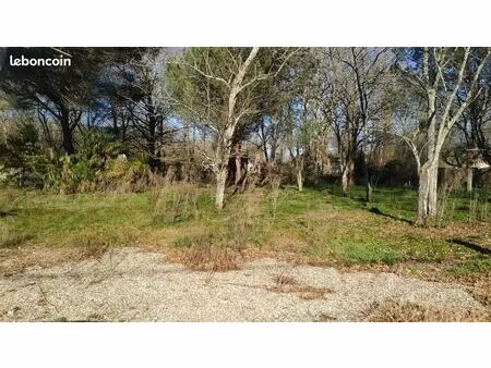 terrain 850 m² noaillan