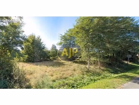 terrain 770 m² talais