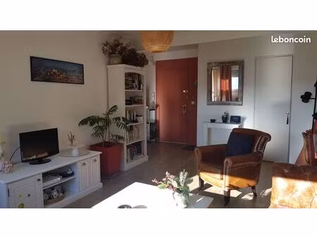 appartement lumineux t2 avec loggia plein sud – quartier velpeau -coté jardin de la réside