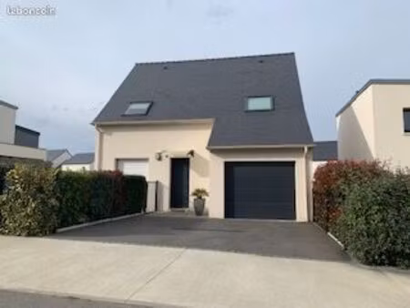 maison 6 pièces 105 m²