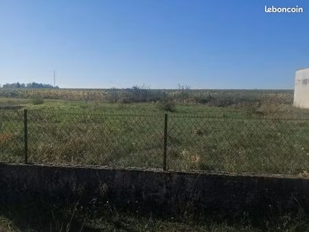 terrain 1 330 m² portets