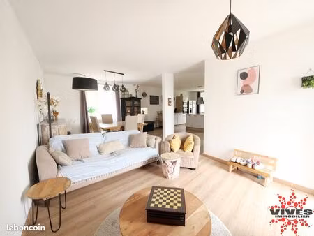 immeuble 4 pièces 154 m²
