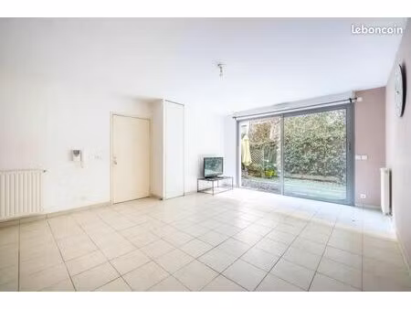 appartement 2 pièces 66 m²