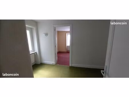 maison de village proche de feurs 70000