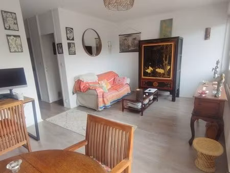 t2 46m² à 200m du centre