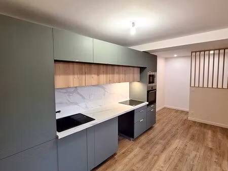 appartement t3 entièrement rénové avec parking