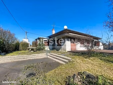 maison 6 pièces 242 m²