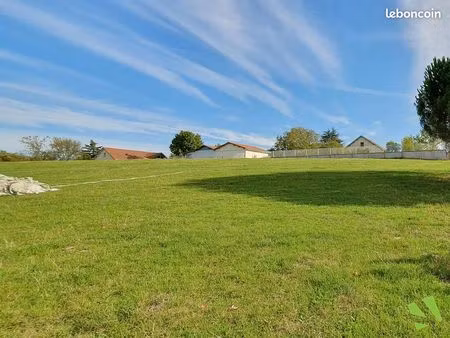 terrain viabilisé 473 m² – diémoz – proche lyon / saint-priest