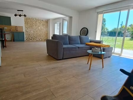 st-christoly - maison rénovée de 105 m²