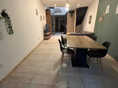 mmaison de ville 5 pieces entièrement rénover