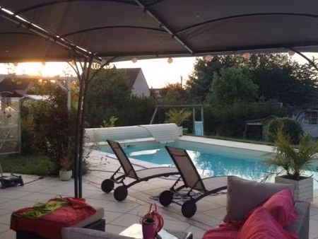 a 25 km de tours au coeur de la vallée de l'indre  maison de standing récente 8 pièces ave